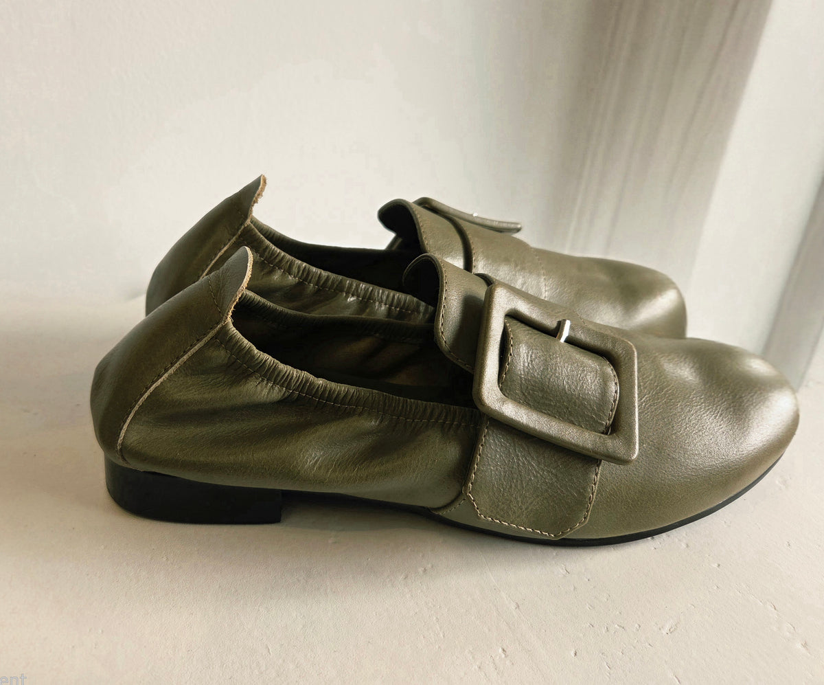 Isabella Angourie Loafer Green