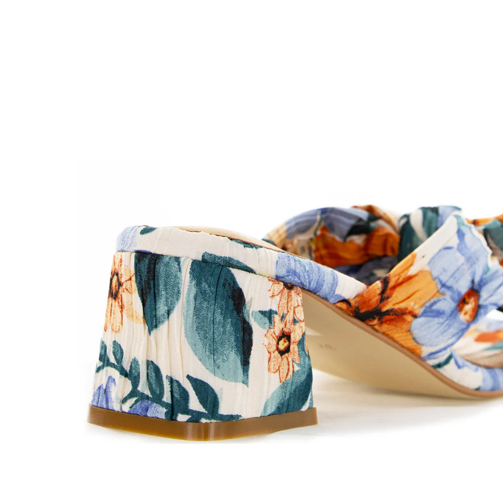 Bresley Aniston Beige Floral