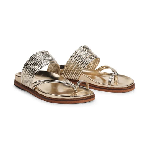 EOS Carmelle Soft Gold