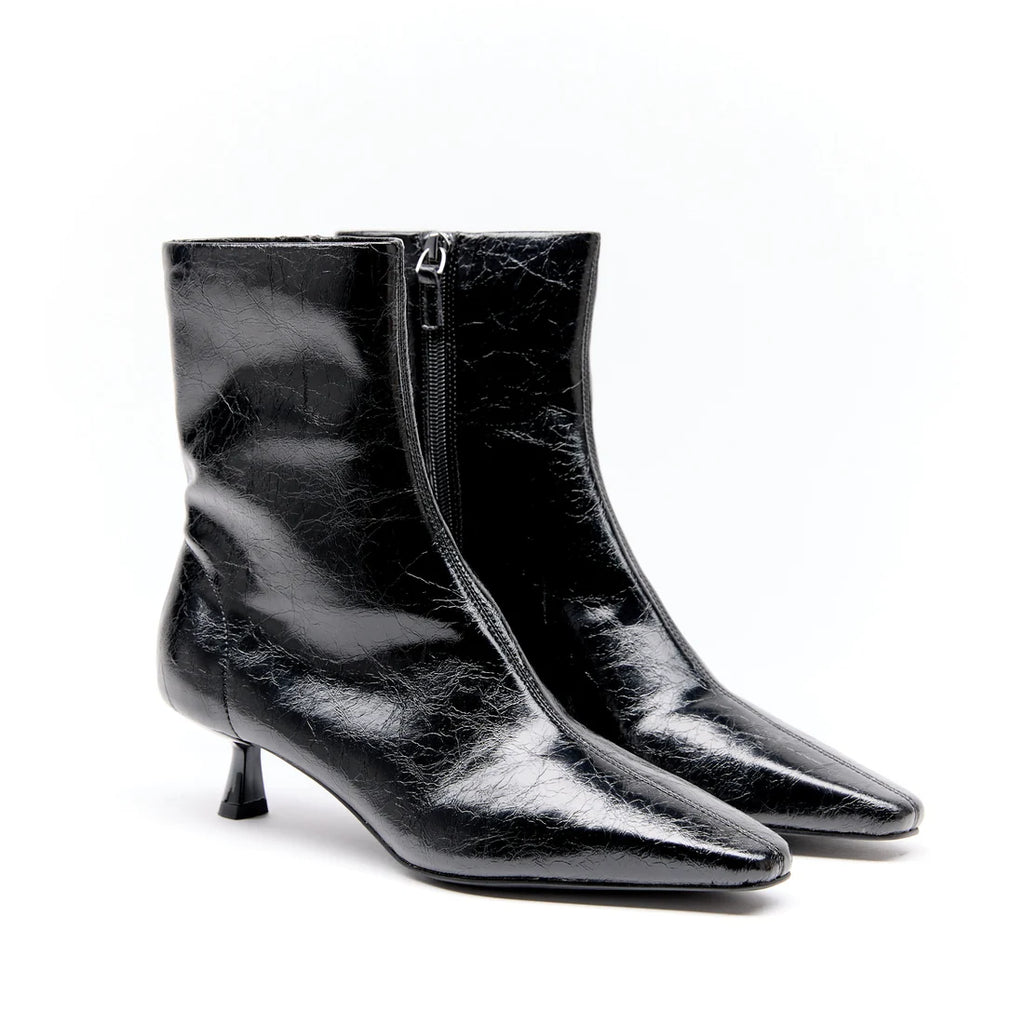 Hael & Jax Phoebe Boot Black