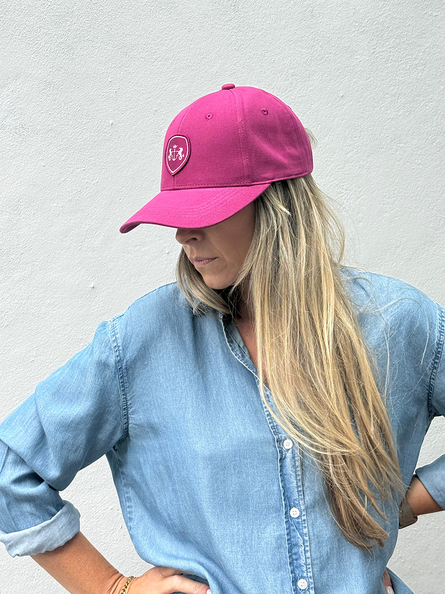 Dark Hampton Cap The Winter Berry